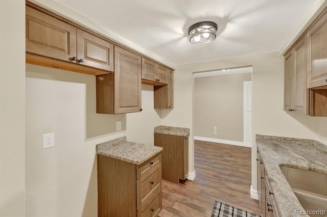 1870 Fort Street 1, Trenton, MI 48183