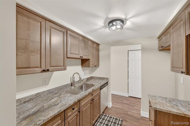 1870 Fort Street 1, Trenton, MI 48183