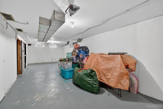 1870 Fort Street 1, Trenton, MI 48183