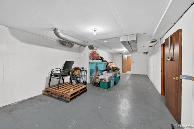 1870 Fort Street 1, Trenton, MI 48183