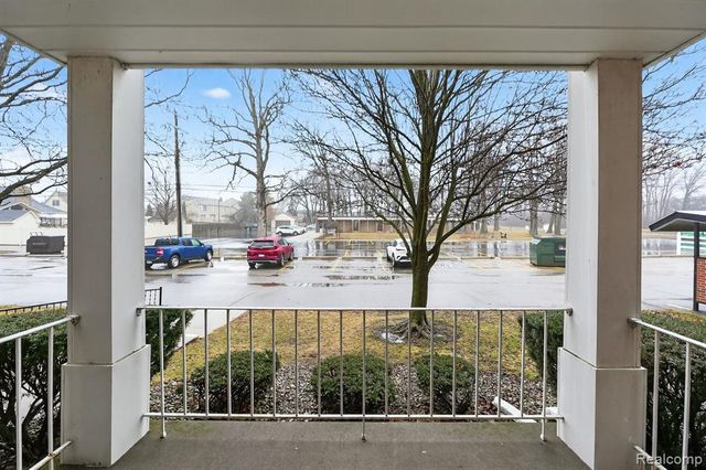 1870 Fort Street 1, Trenton, MI 48183