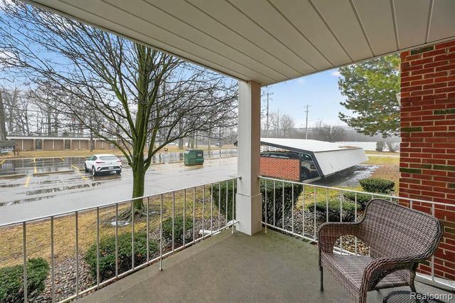 1870 Fort Street 1, Trenton, MI 48183