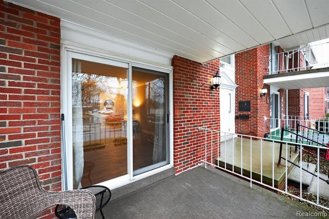 1870 Fort Street 1, Trenton, MI 48183