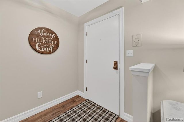 1870 Fort Street 1, Trenton, MI 48183