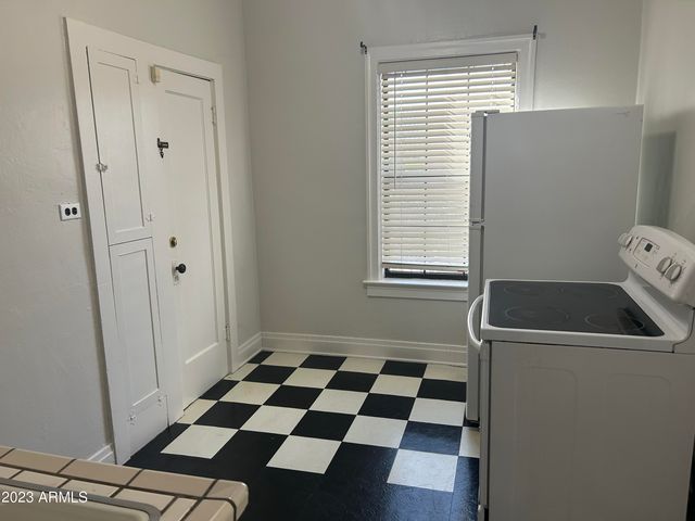 902 E PALM Lane Apt 4, Phoenix, AZ 85006