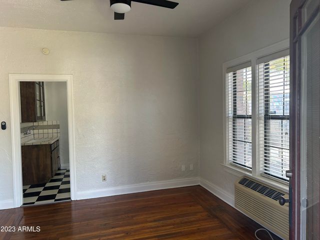 902 E PALM Lane Apt 4, Phoenix, AZ 85006