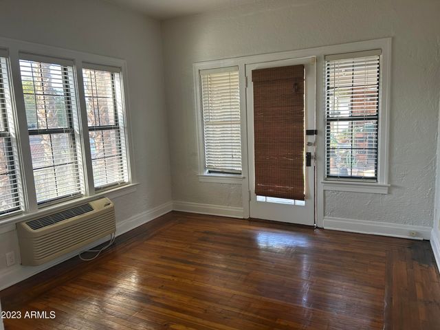 902 E PALM Lane Apt 4, Phoenix, AZ 85006