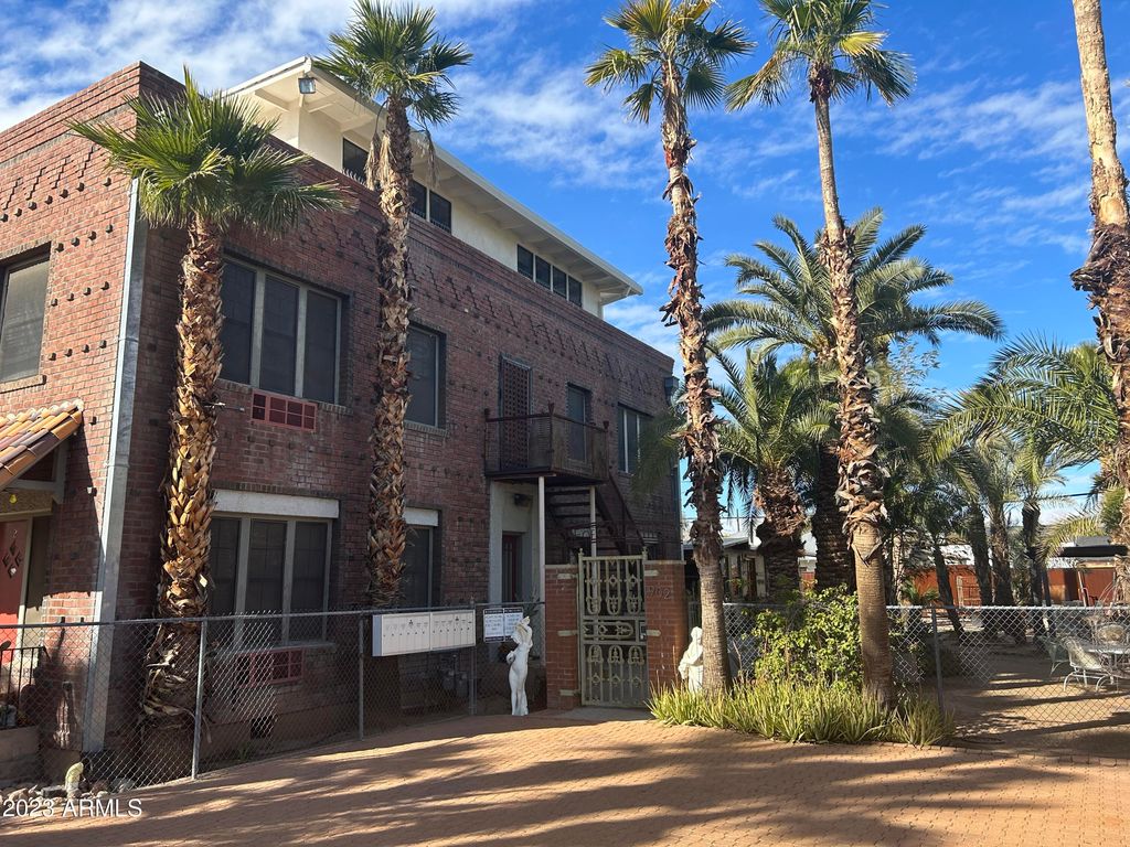 902 E PALM Lane Apt 4, Phoenix, AZ 85006
