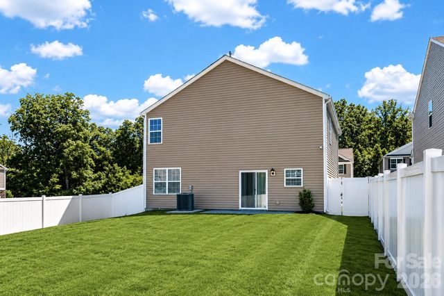 2023 Navarro Road, Charlotte, NC 28214