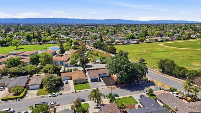 321 Mccovey Lane, San Jose, CA 95127