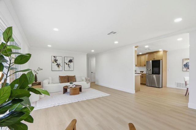 321 Mccovey Lane, San Jose, CA 95127