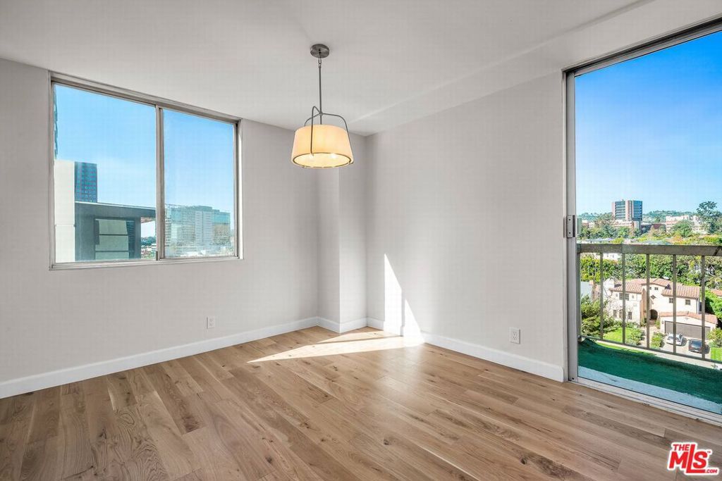 Image 5 of property listing at 10751 Wilshire Boulevard 909, Los Angeles, CA 90024