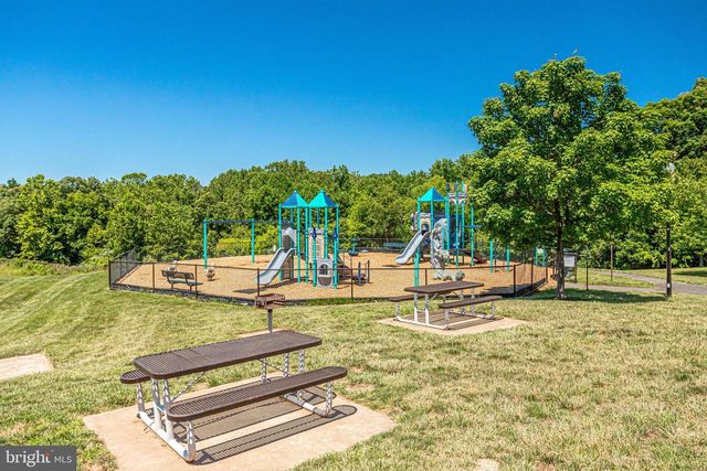 20547 BIRCHFIELD PL, Sterling, VA 20165