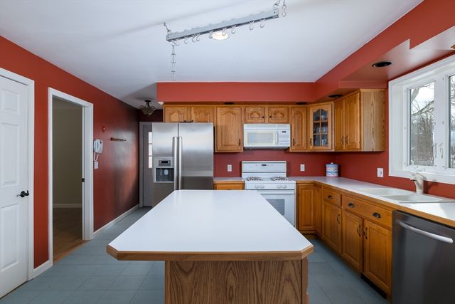 779 Willard Street, Leominster, MA 01453