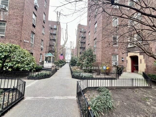 48-25 43rd Street 3F, Woodside, NY 11377