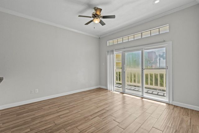 7820 Seawall Boulevard 118, Galveston, TX 77551