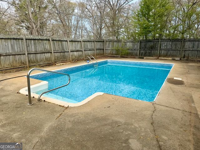 611A Seminole Drive, Griffin, GA 30223