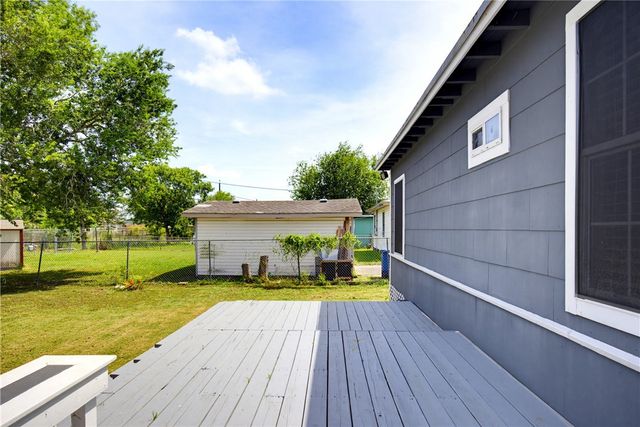 4942 Concord St, Corpus Christi, TX 78415