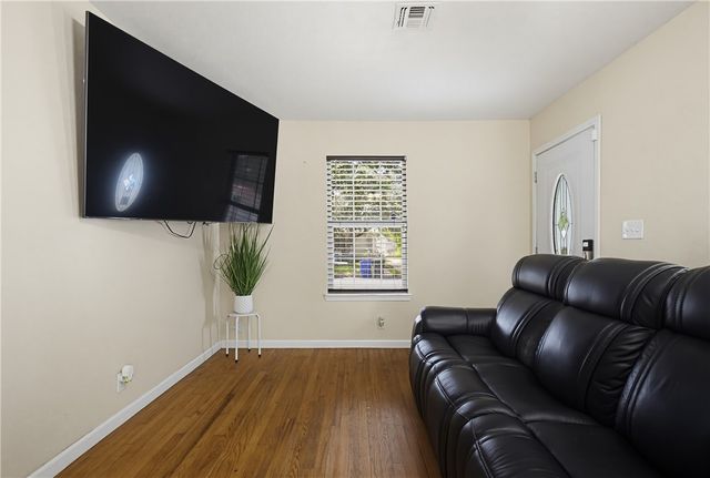 4942 Concord St, Corpus Christi, TX 78415