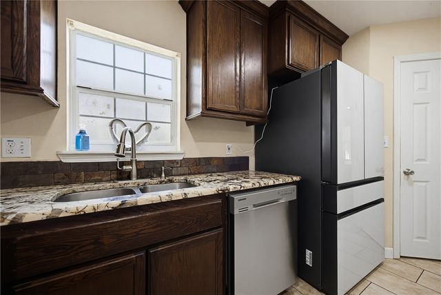 4942 Concord St, Corpus Christi, TX 78415