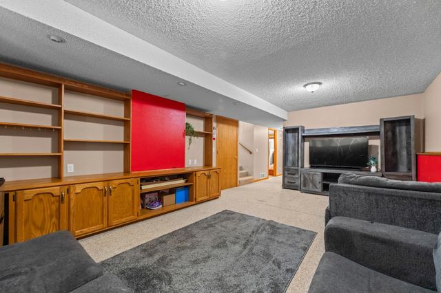 3912 7th Street S, Moorhead, MN 56560