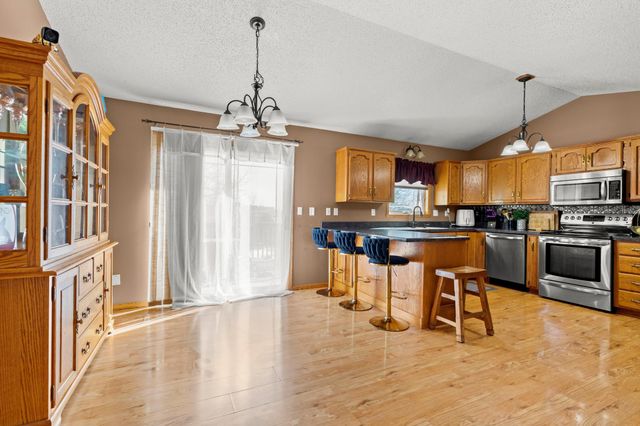 3912 7th Street S, Moorhead, MN 56560