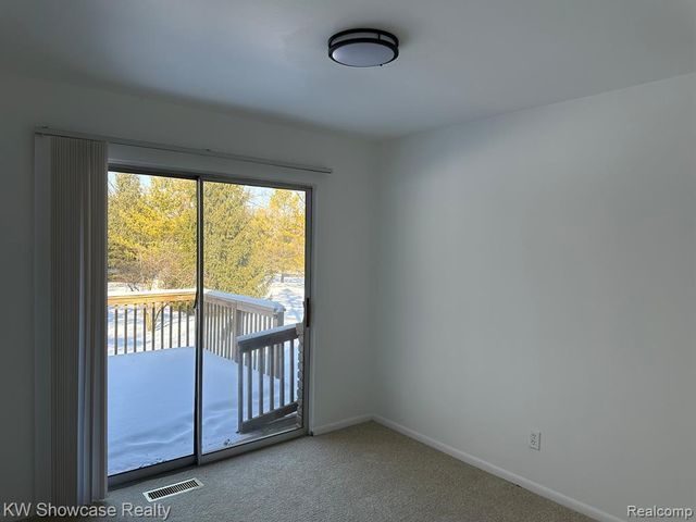 6350 Brockhurst Blvd Boulevard, West Bloomfield, MI 48322