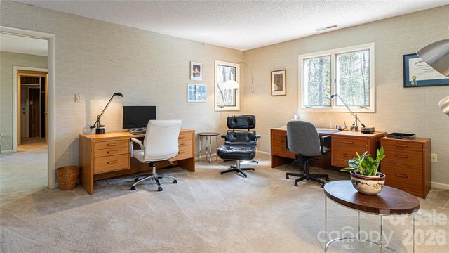 12 Stuyvesant Crescent, Asheville, NC 28803