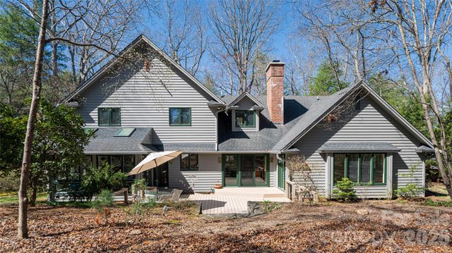 12 Stuyvesant Crescent, Asheville, NC 28803