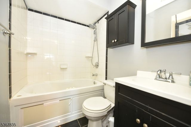 3 Deer Valley Ln, Vernon Twp., NJ 07462