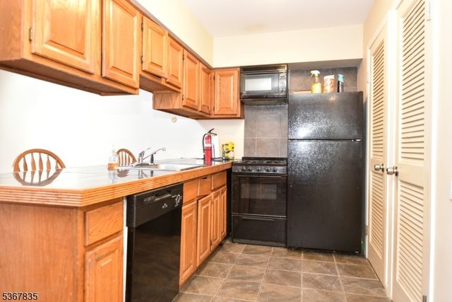 3 Deer Valley Ln, Vernon Twp., NJ 07462