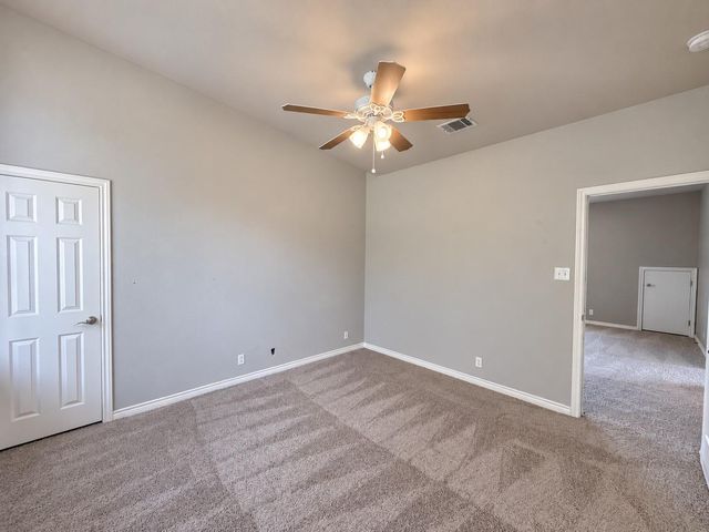 302 Saddletree LN, Dripping Springs, TX 78620