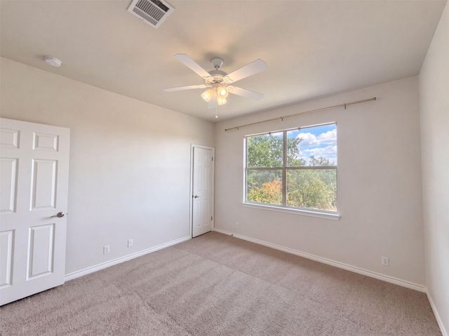302 Saddletree LN, Dripping Springs, TX 78620