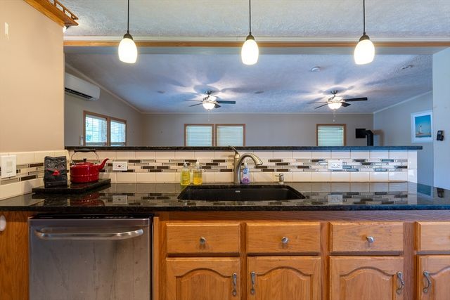 3 Blackbird St, Tiverton, RI 02878
