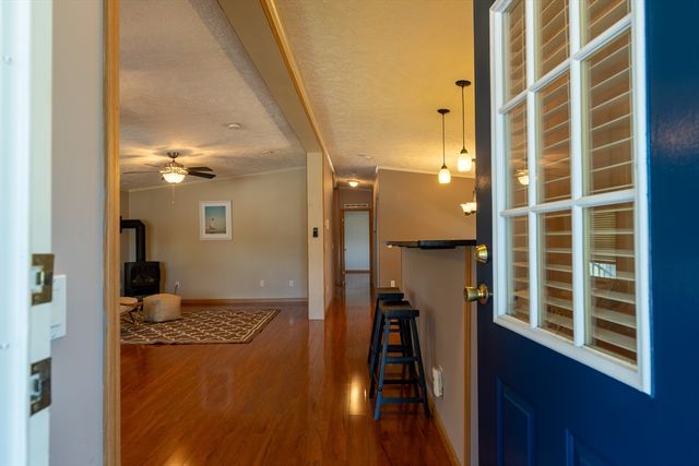 3 Blackbird St, Tiverton, RI 02878