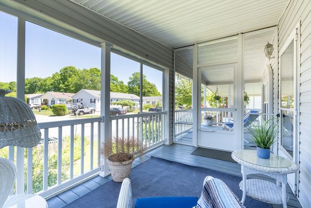 3 Blackbird St, Tiverton, RI 02878