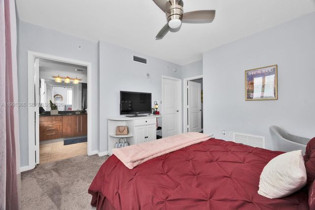 7350 SW 89th St 1511S, Miami, FL 33156