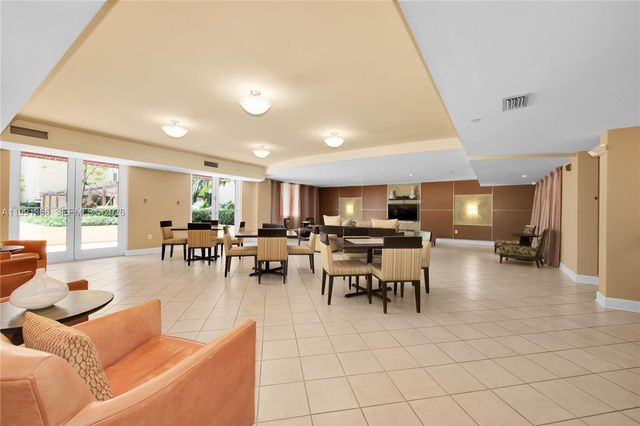 7350 SW 89th St 1511S, Miami, FL 33156