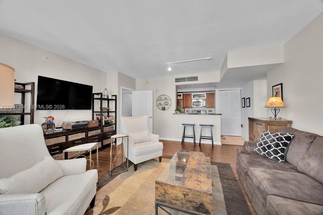 7350 SW 89th St 1511S, Miami, FL 33156