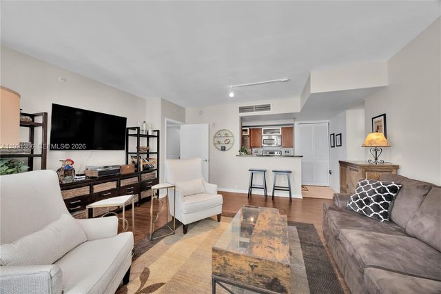 7350 SW 89th St 1511S, Miami, FL 33156