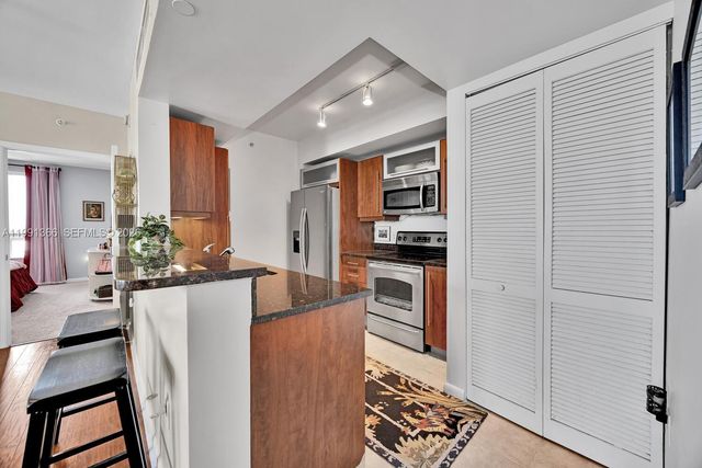 7350 SW 89th St 1511S, Miami, FL 33156