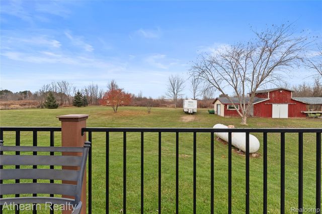 9895 E Brooks Road, Venice Township, MI 48449