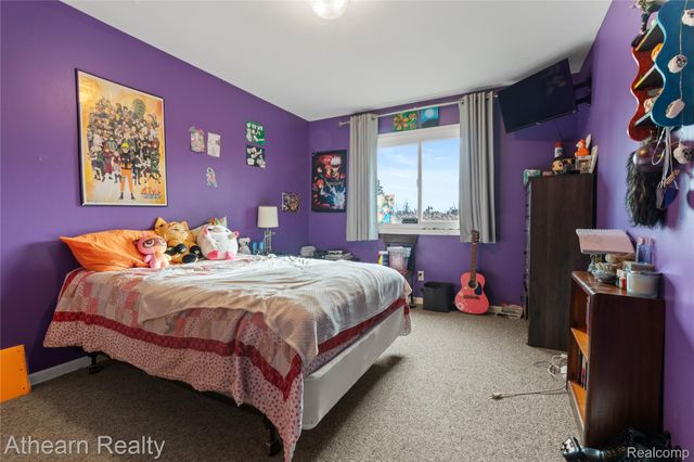 9895 E Brooks Road, Venice Township, MI 48449