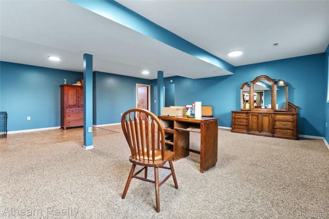 9895 E Brooks Road, Venice Township, MI 48449