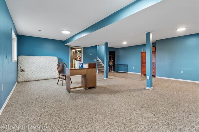 9895 E Brooks Road, Venice Township, MI 48449