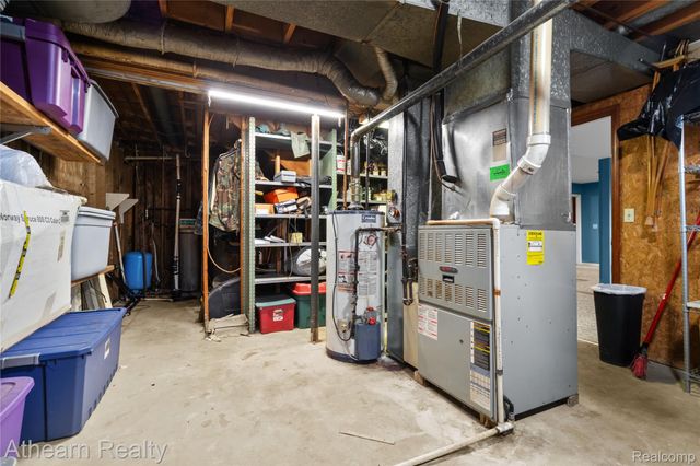 9895 E Brooks Road, Venice Township, MI 48449