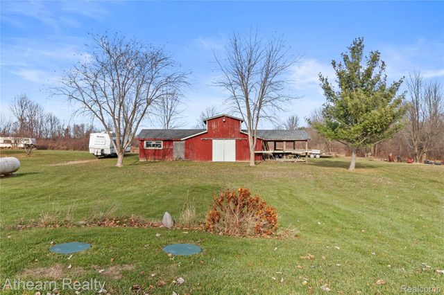 9895 E Brooks Road, Venice Township, MI 48449
