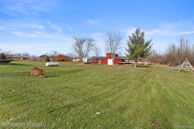 9895 E Brooks Road, Venice Township, MI 48449