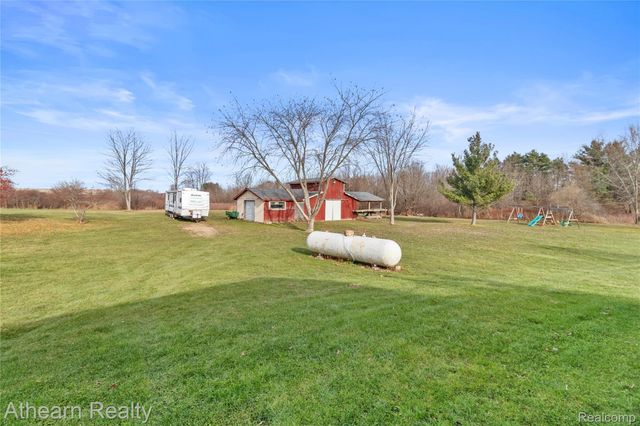 9895 E Brooks Road, Venice Township, MI 48449