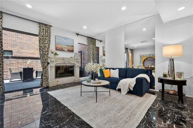 9321 Burton Way A, Beverly Hills, CA 90210